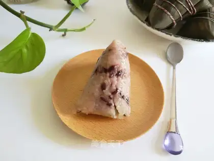 Black rice dates