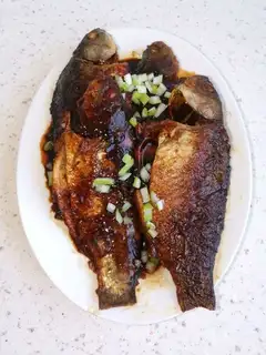 Red-burned mackerel