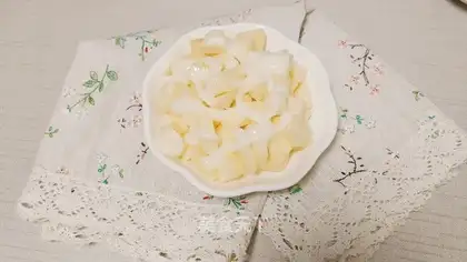 Apple salad