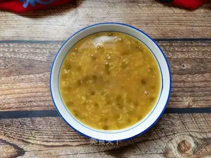 Rice oatmeal green bean congee