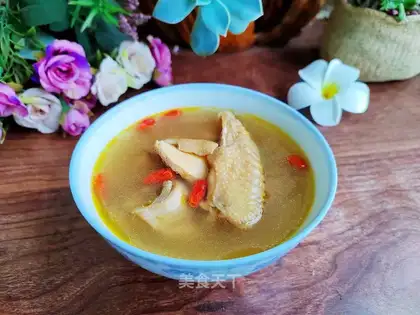A ginseng deer, chicken soup