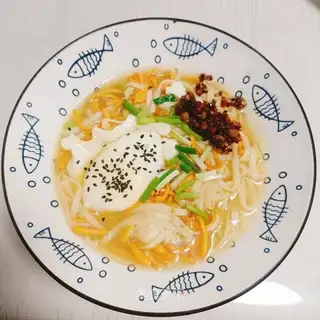 Egg noodles