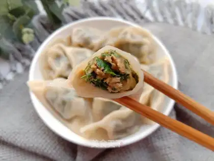 Oscillated pork dumplings