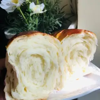 Toast bread