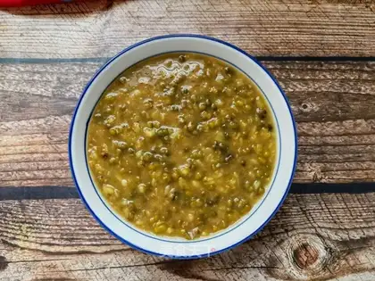 Sweet green bean congee