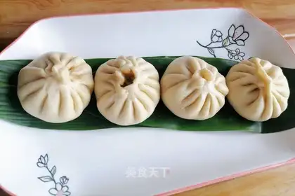 Fresh meat buns
