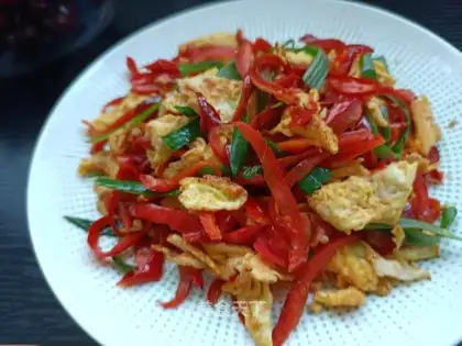 Pepper fried eggs