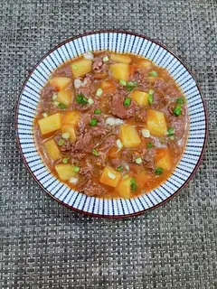 Tomato potato beef pan