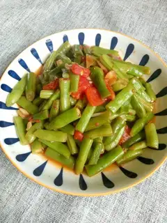 Tomatoes with beans