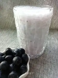 Blueberry milkshake