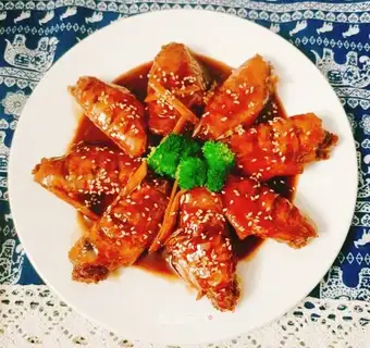 The cola chicken is on the wing