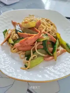 Fried noodles