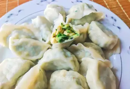 Cucumber egg dumplings