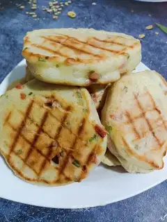 Onion cake