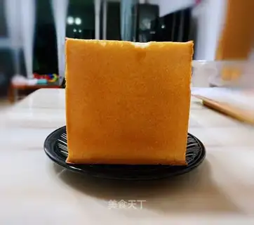 Square raw toast bread