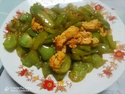 Potato pepper fried eggs