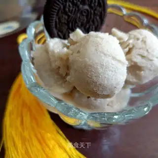 Banana peach ice cream