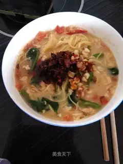 Tomato egg noodles