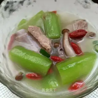 Krabby-fruit loaf soup