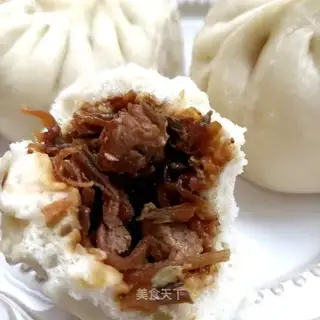 A radish meat bun