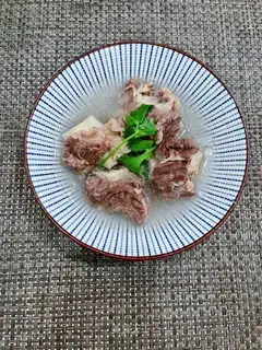 Steakbone soup