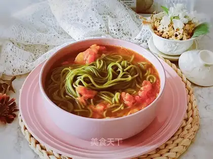 Tomato spinach noodles
