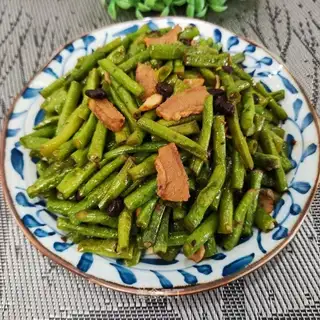 Garlic beans