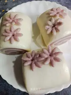 Potato-coloured buns