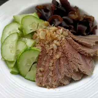cucumber-mix beef