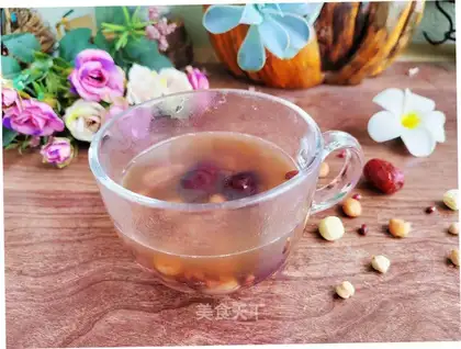 ♪ Hawk Bean Three Red Lotus soup ♪