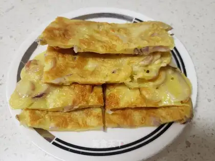 Onion egg pancakes