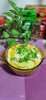 Gold soup lemon fish