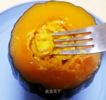 Pumpkin steamed eggs