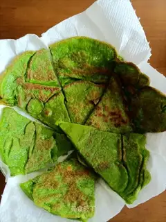 A green eggcake