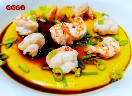 Fried shrimp steamed eggs