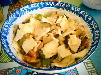 Cheese and noodles