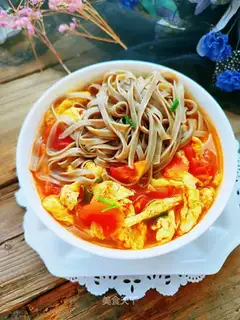 Tomato egg noodle