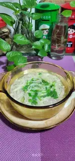 Gold pins and mushroom meatloaf soup