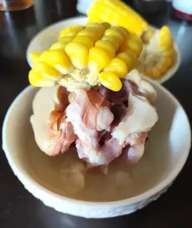 Golden ham and melon soup