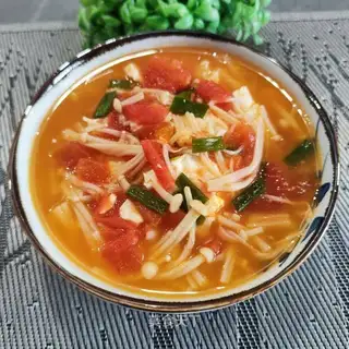 Tomato egg mushroom soup
