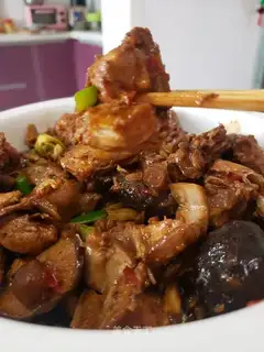 Frozen chicken with mushrooms