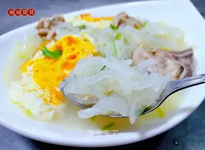 Quilty omelette soup