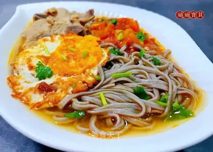 Tomato chops, omelet noodles