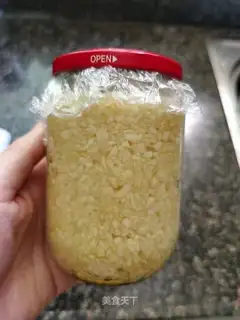 Homemade garlic sauce