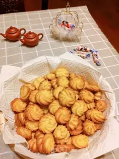 Old butter cookies