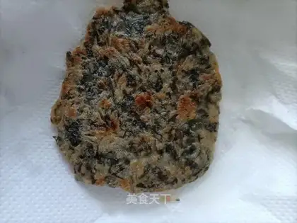 A horse-stealed eggcake