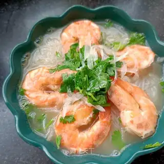 Shrimp stew for a white radish fan