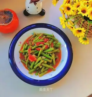 Tomatoes with beans