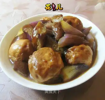 The eggplant's fried with noodles