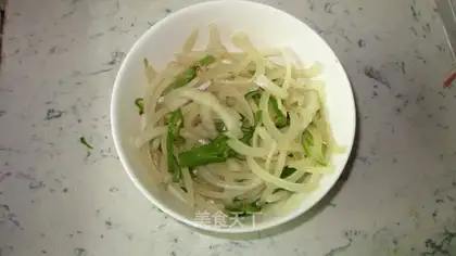 Cool onion and green pepper